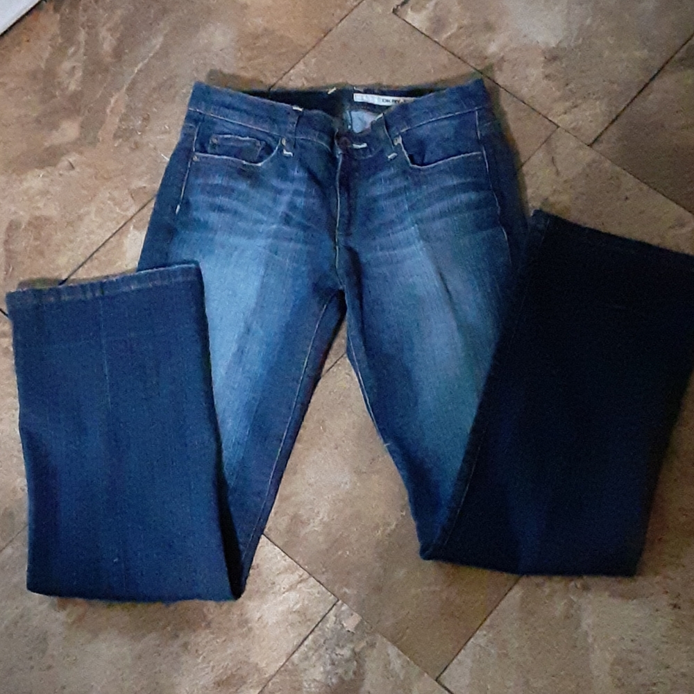 DKNY Ludlow boot cut stretch denim blue jeans size 6R Very good used condition…